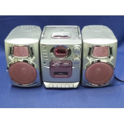 Durabrand 3 Piece AM/FM CD Player Radio Cassette Stereo Pink